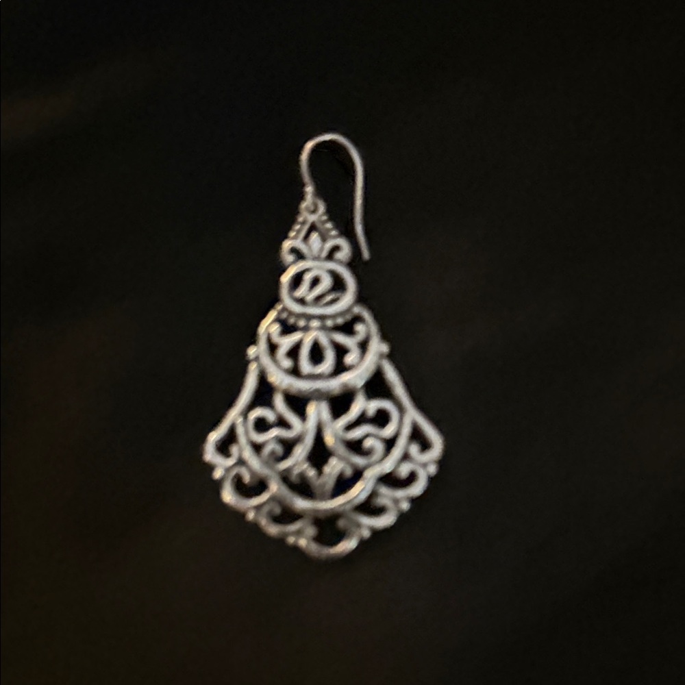 Elegant Silver Filigree Earrings